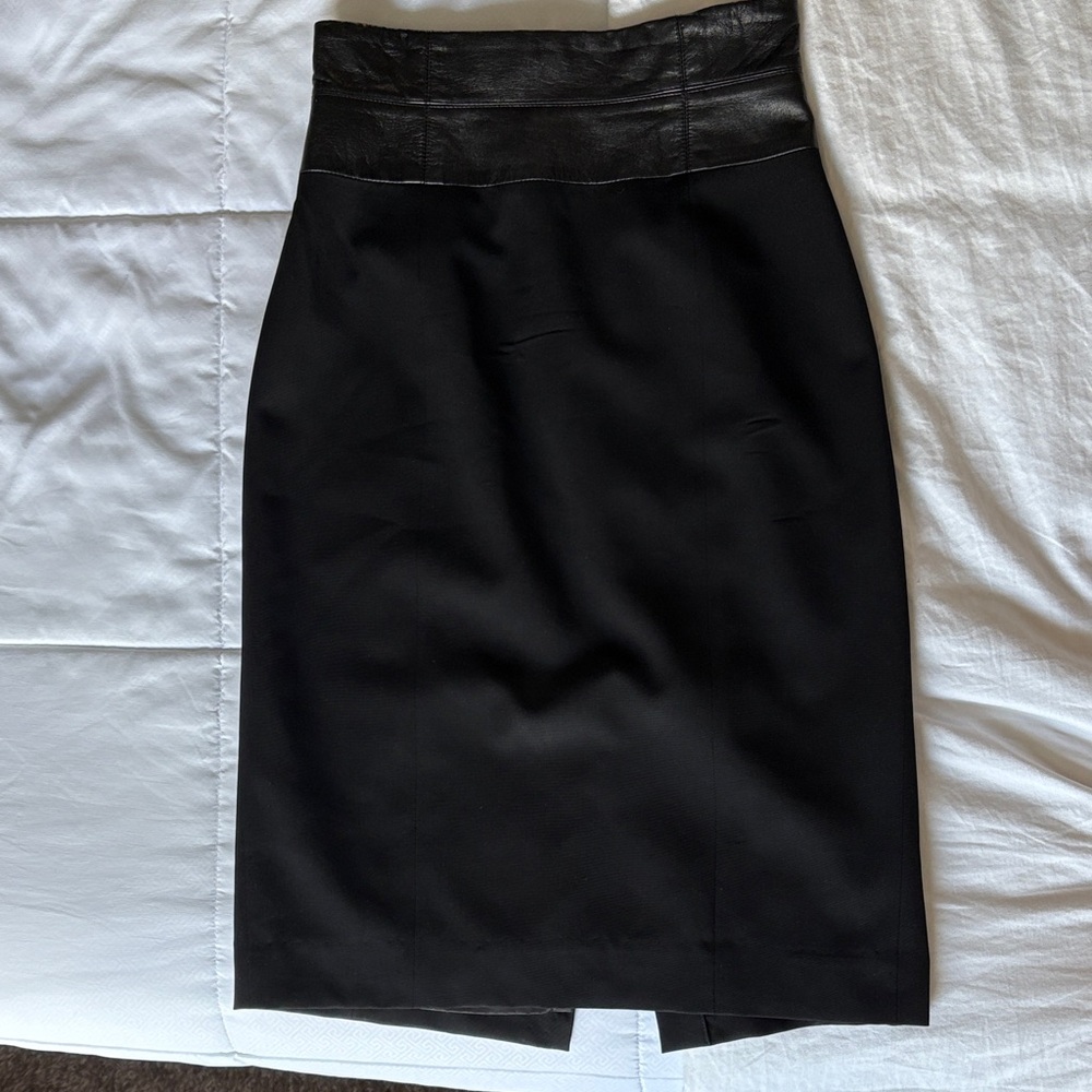 Oscar de la Renta Pencil Skirt with Genuine Leather Waist Trim
